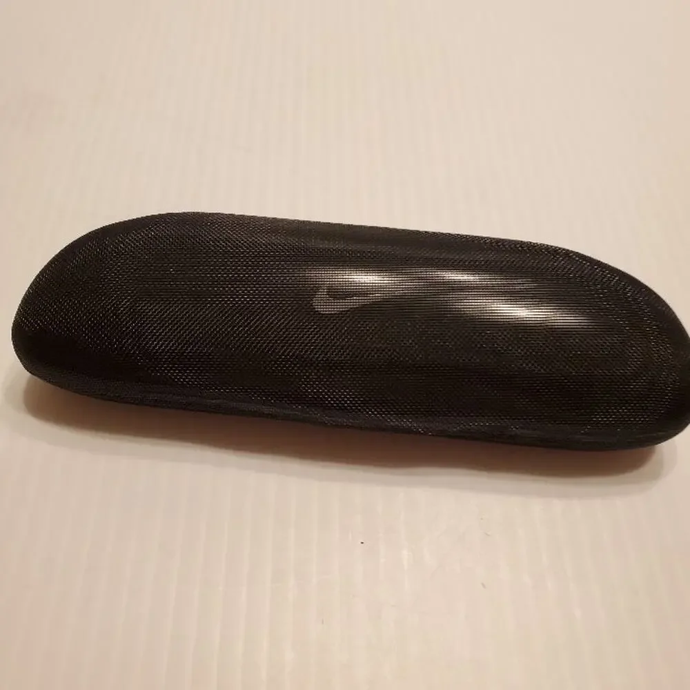 NIke small clamshell eyeglasses case